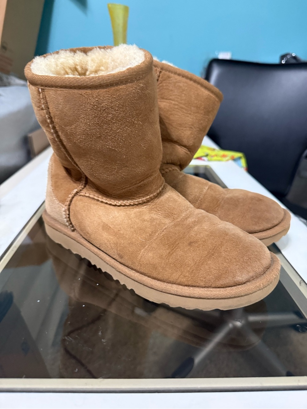 UGG Kids Classic II Chestnut Sheepskin Suede Boots Size 5